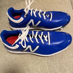 New Balance Baseball Men's 4040 molded baseball cleats.